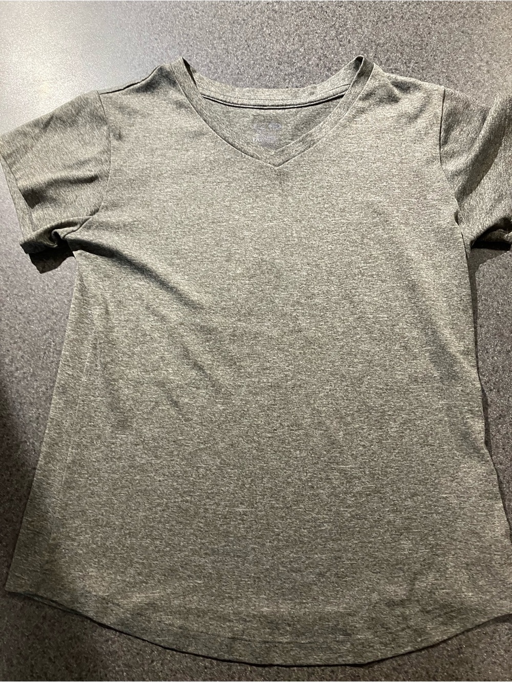 C9 by Champion Heather Gray V-Neck Short Sleeve Tee